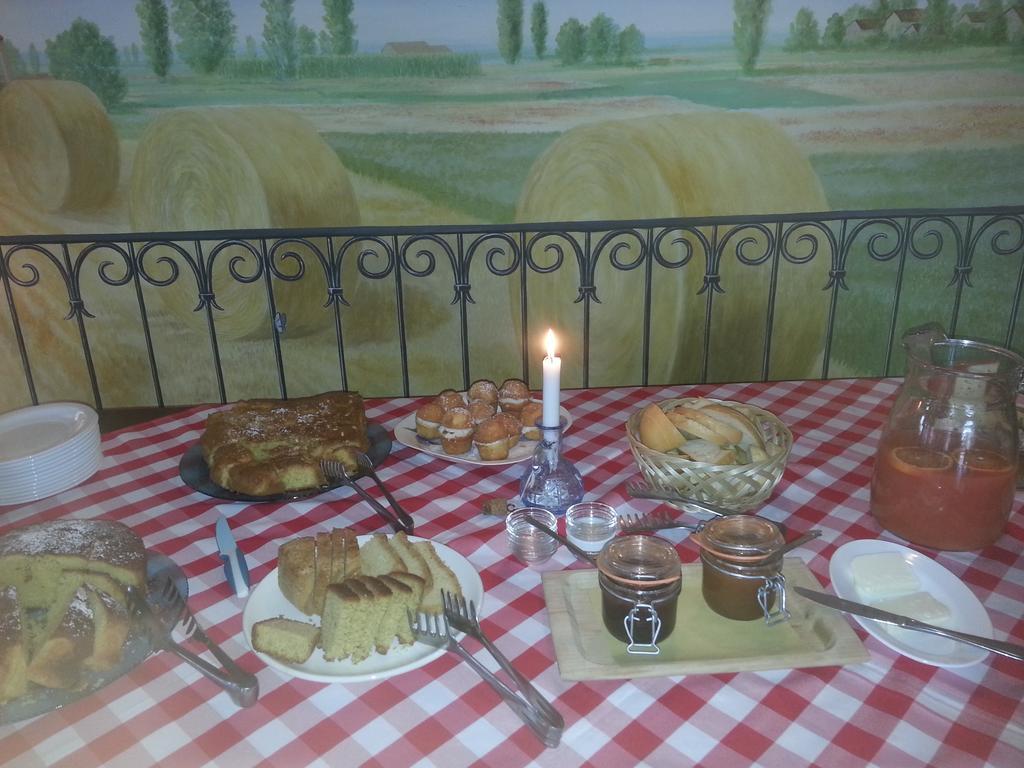 Agriturismo La Fattoria Del Boschetto Fontanellato Room photo